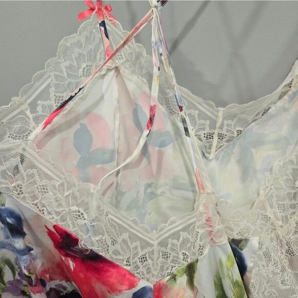 🐢 Cacique floral nightgown Size 22/24 - Picture 8 of 10